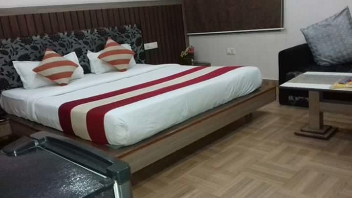 Hotel Shree Vinayak Palace Bhopal Exterior photo