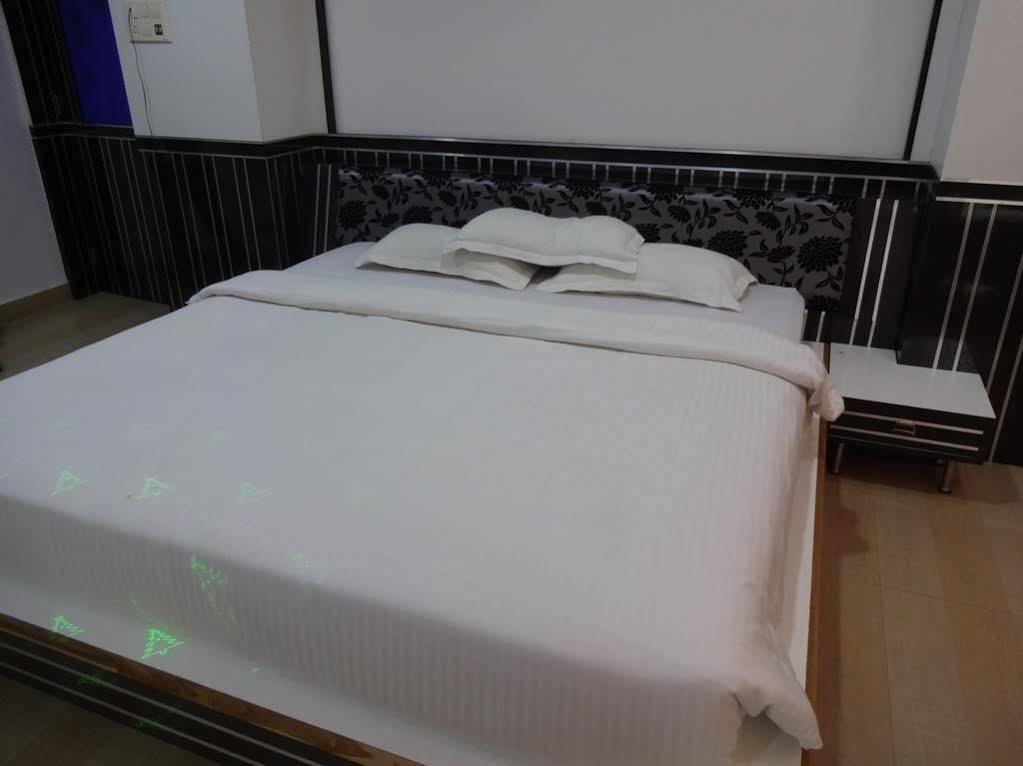 Hotel Shree Vinayak Palace Bhopal Exterior photo