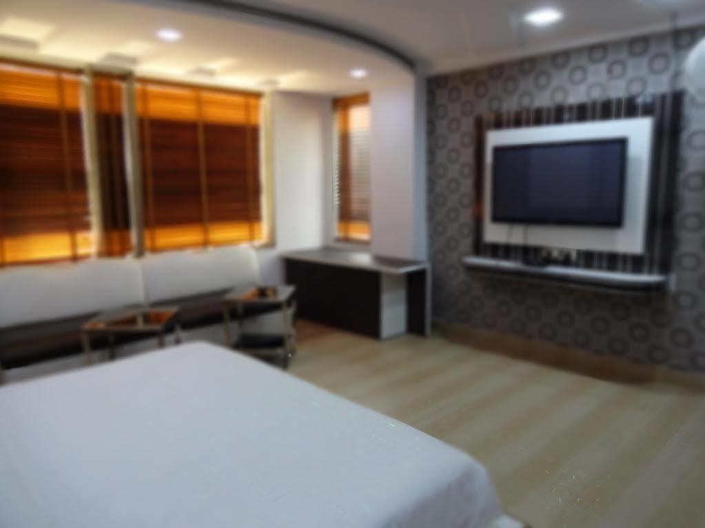 Hotel Shree Vinayak Palace Bhopal Exterior photo